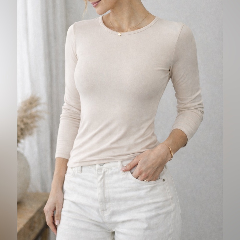 H&M Fitted Long Sleeve Top Medium Cream Neutral Slim Basic NWT Minimalist